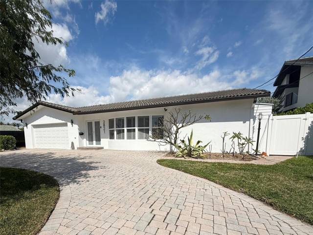 2821 NE 9th Court home for sale in Harbor Village