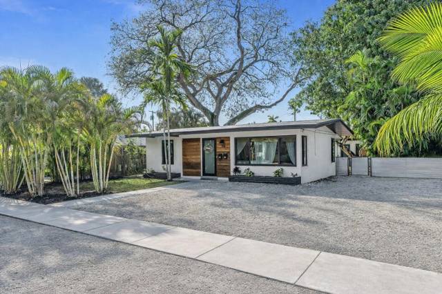 316 SW 21 Street