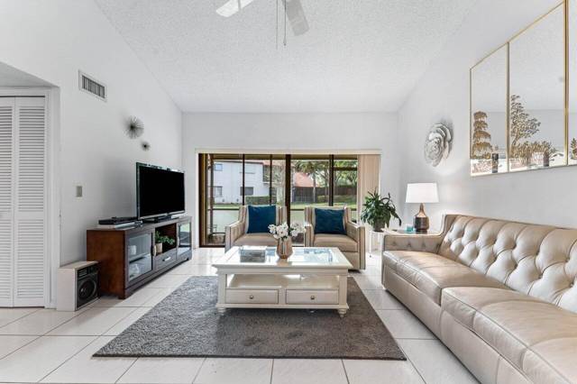 10 Via De Casas Sur  #104 home for sale in South Lake
