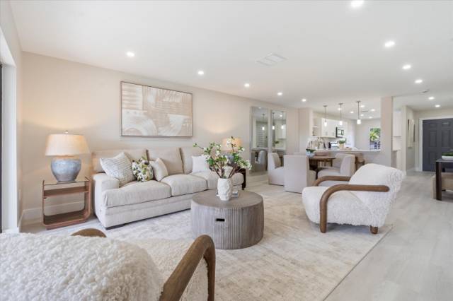 47 Stratford Lane #F home for sale in Stratford At Hunters Run