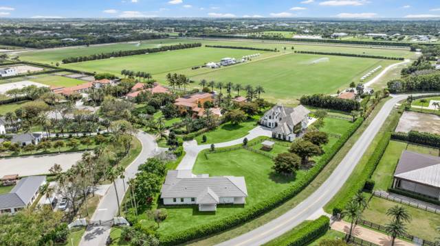 Southfields Wellington Country
