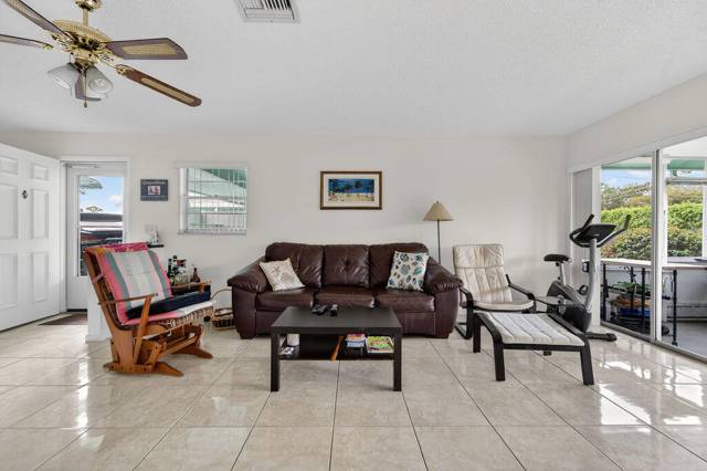622 Hummingbird Lane home for sale in Country Manors