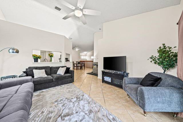 16 Via De Casas Sur #204 home for sale in South Lake