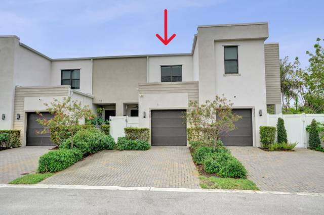 435 NW 17th Street home for sale in Gardenia Park