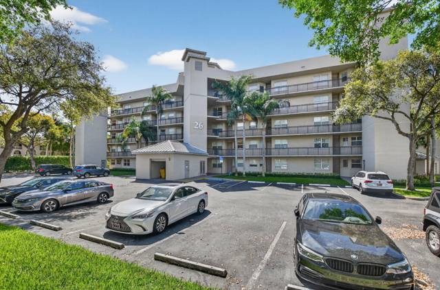 26 Royal Palm Way #403