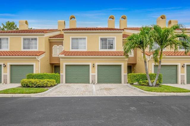 11785 St Andrews Place #104 home for sale in St. Andrews at Polo Club