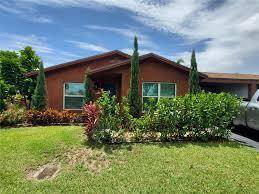 558 SE 27th Terrace #558 home for sale in Los Mangos Patio Villas And Townhomes
