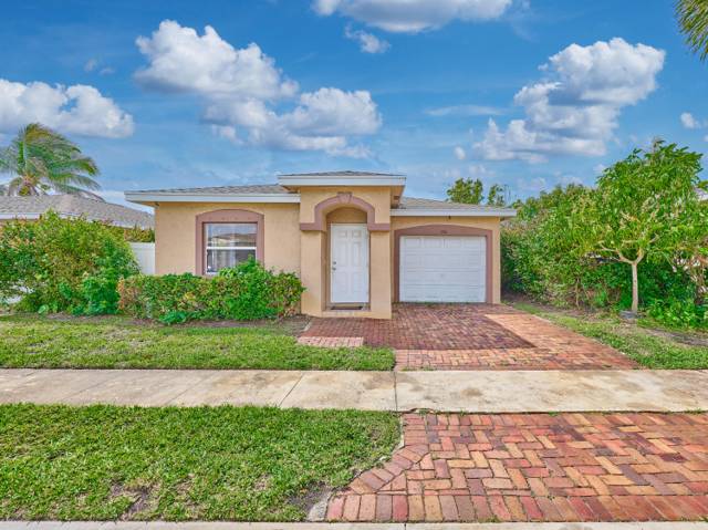 556 E Ridge Cir Circle