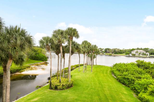 1701 Marina Isle Way #301 home for sale in Marina At The Bluffs