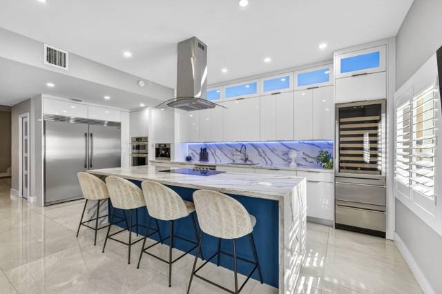 724 SW 1st Avenue home for sale in Cypress Grove