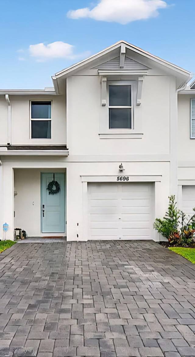 5696 SE Edgewater Circle, home for sale in Stuart