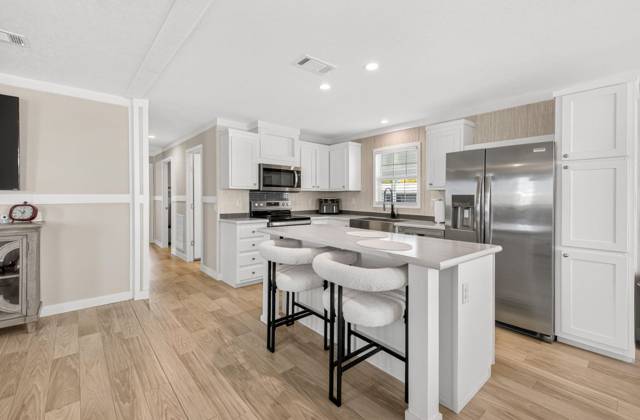 58012 Bahama Bay