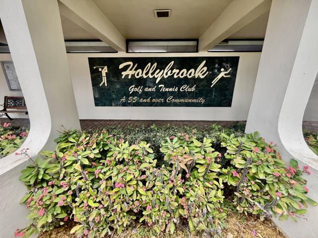 Hollybrook Golf