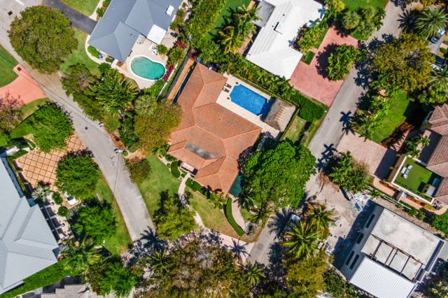 1350 W Terra Mar Drive home for sale in Terra Mar Island Estates Pompano Beach