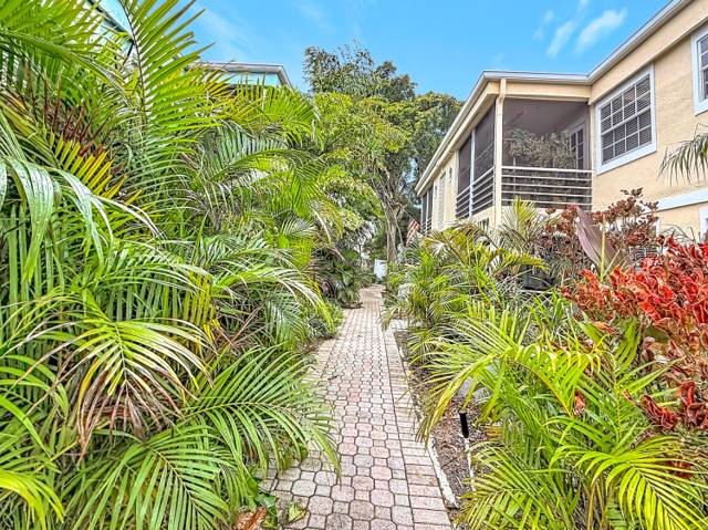 Garden Isle Villas