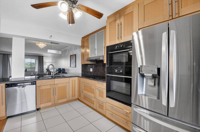 14475 Strathmore Lane #503 home for sale in Huntington Lakes