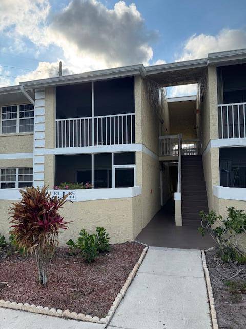 Midport Place Ii, A Condominium