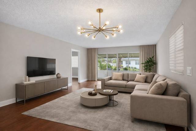 801 Meadowlark Lane