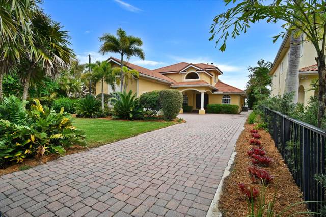 881 SE Saint Lucie Boulevard
