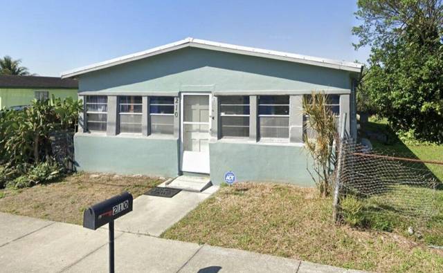 210 SW 12th Avenue, home for sale in South Bay