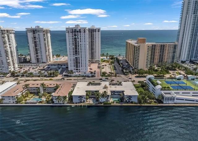 Waterway @ Hollywood Beach Condo