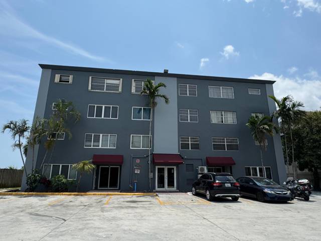 1060 Crystal Lake Drive #101