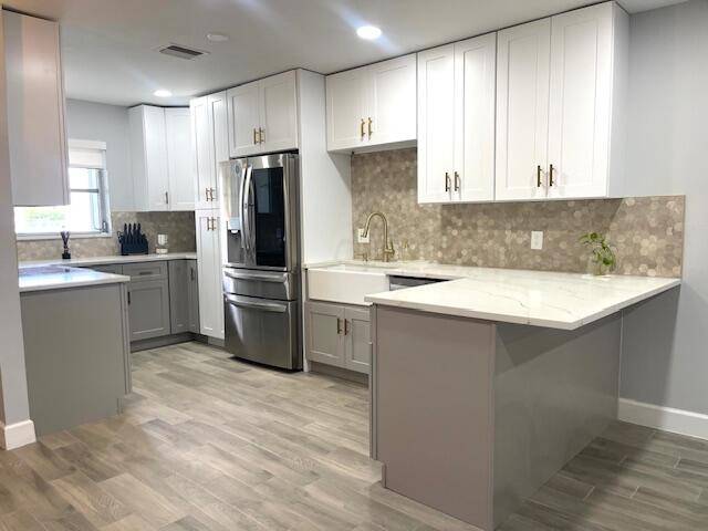 Cresthaven Townhomes
