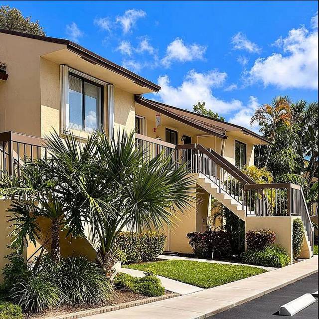 Kensington Walk Condo