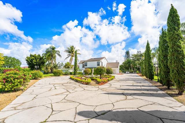 10170 Calumet Lane