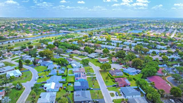 8202 NW 100th Drive