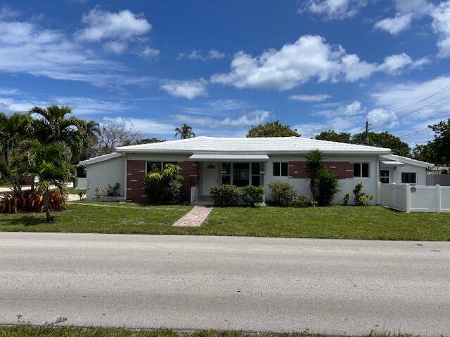 1107 S 15th Avenue home for sale in Sunset Trails Coral Springs