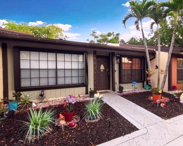 10180 E Cypress Court #10180 home for sale in Everglades Sugar & Land Co