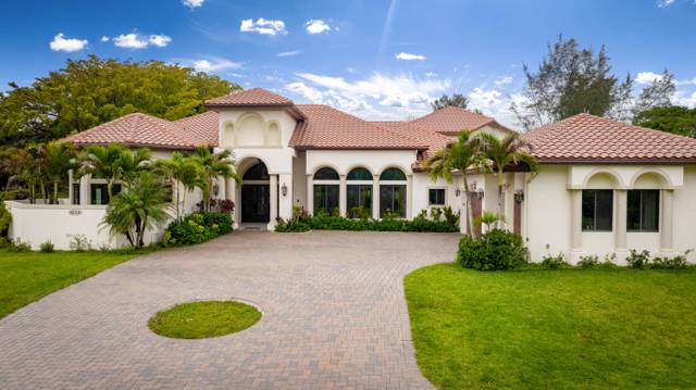 2943 B Road, home for sale in Loxahatchee Groves