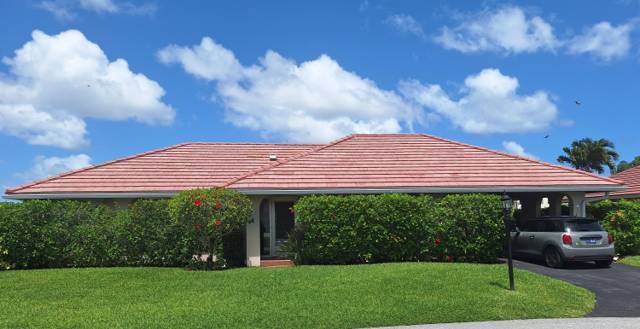 233 Rio Vista Circle #233, home for sale in Atlantis
