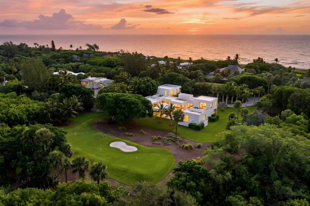 12 N Beach Road, home for sale in Jupiter Island