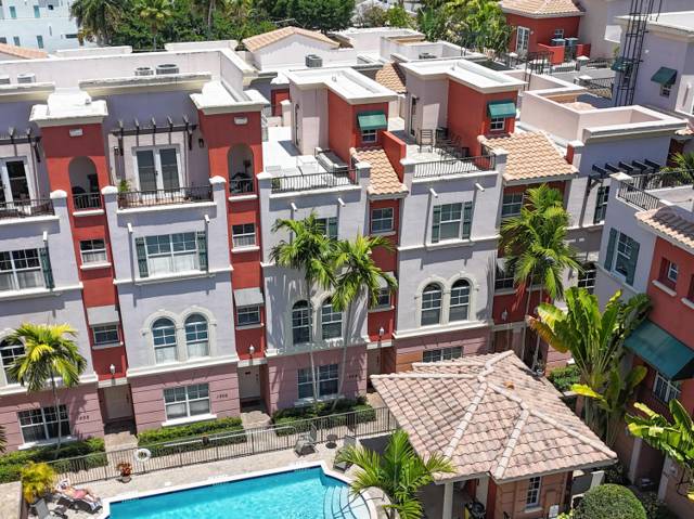 Villa Medici Condo