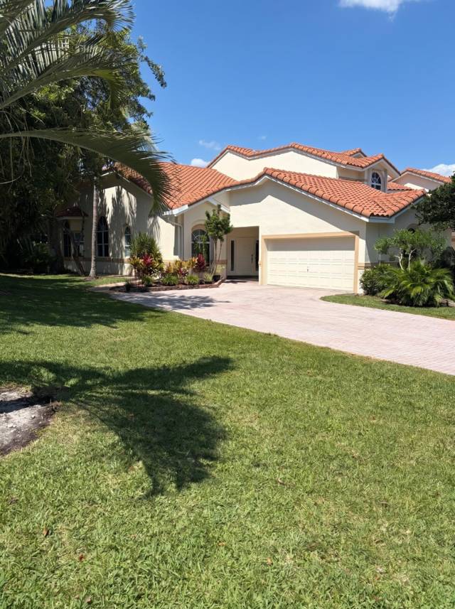 Palm Aire Oaks Course Estates