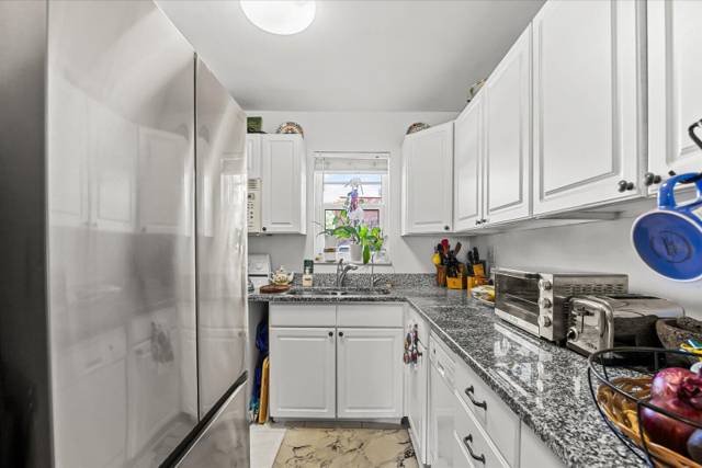 1943 SW Palm City Road #22-d home for sale in King Mountain Condo Monterey Yacht & Country Club