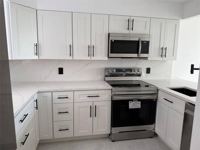 112 Royal Park Drive #4b home for sale in Royal Park Condo