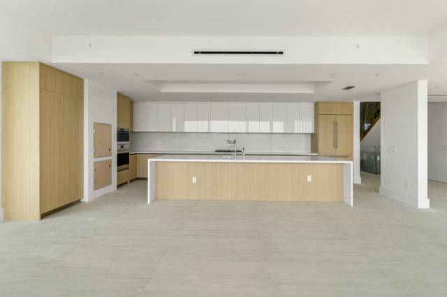 12450 SE Crystal Cove Place #6