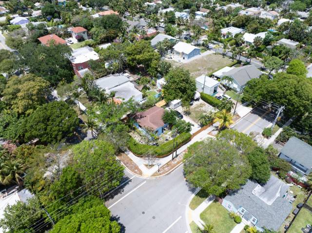1915 Lake Avenue home for sale in Flamingo Park