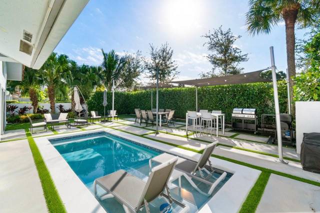 2058 NW 52nd Street