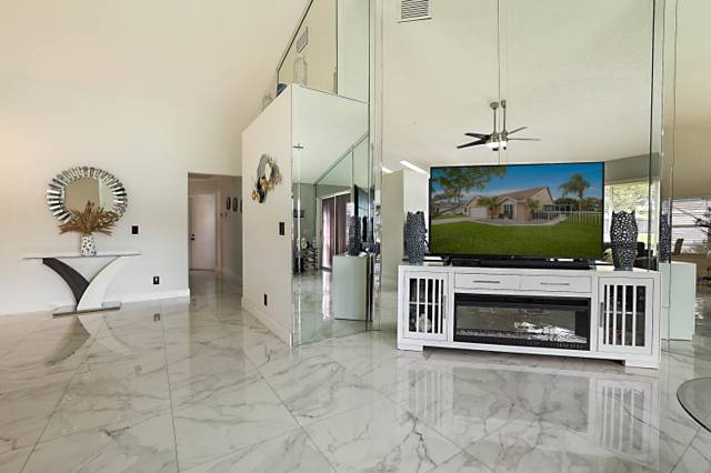 7852 Lake Champlain Court home for sale in Pine Ridge At Delray Beach