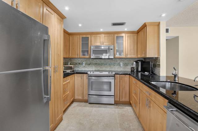 Yarmouth At Century Village Condo