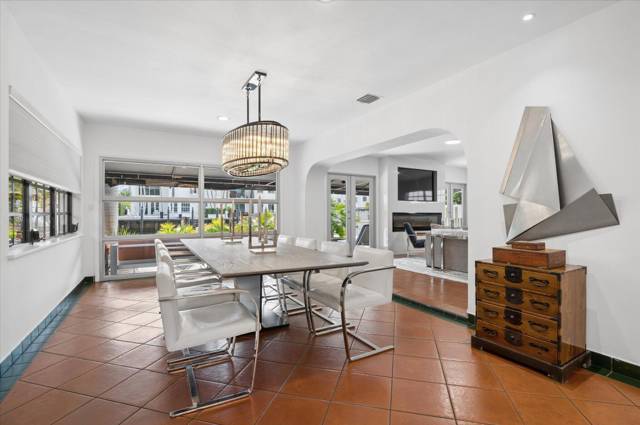 325 Coconut Isle Drive home for sale in Las Olas Isles