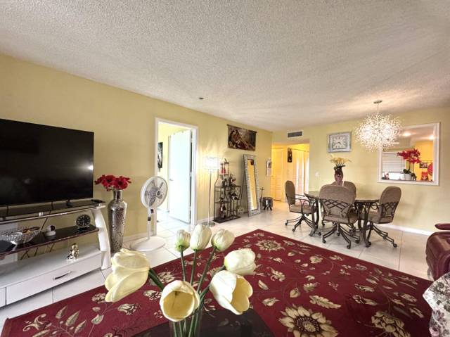 14671 Bonaire Boulevard #304 home for sale in Villages Of Oriole Bonaire