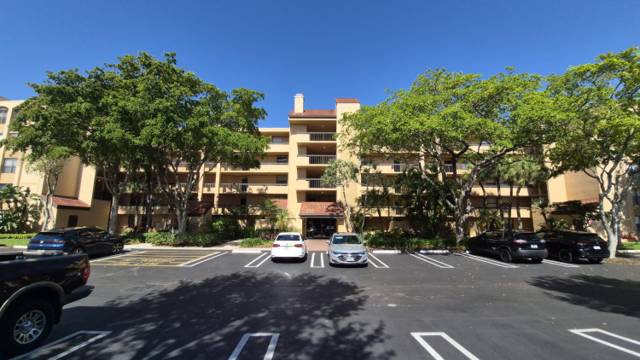 450 Egret Circle #9403