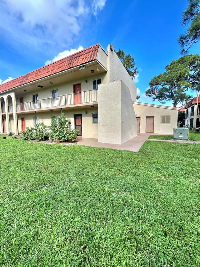 6100 Forest Hill Boulevard #101 home for sale in Forest Hill Gardens Condo