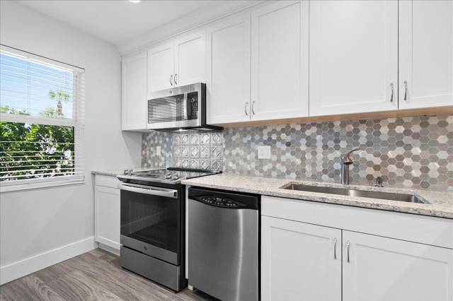 Golden Lakes Village Condo M