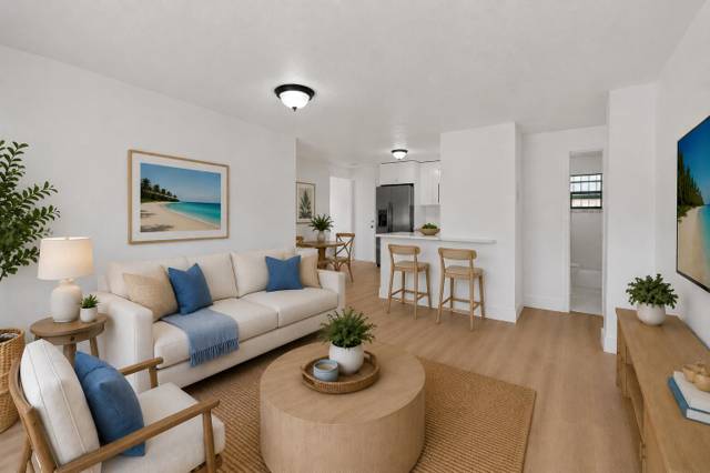 2901 NW 21st Street home for sale in Royal Palms Park